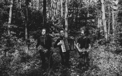 Isna Trio – Stworzyła ich mgła i poezja